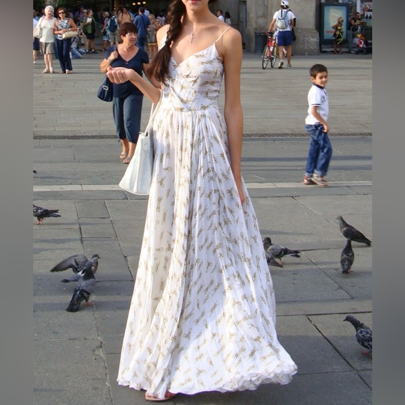 D&G Spring Summer Flowing white and gold print maxi gown dress. - Picture 10 of 10